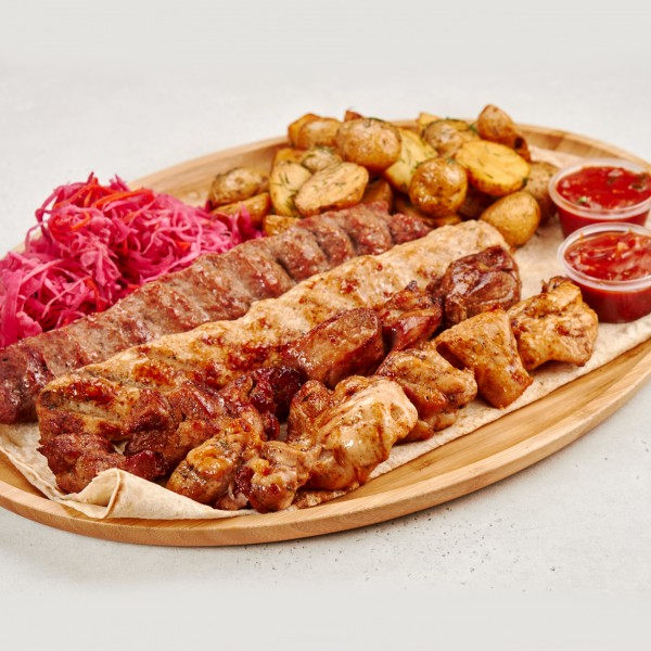 Большое комбо с мангала на четверых